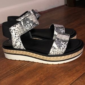 NWOT Brand new Franco sarto platform sandals